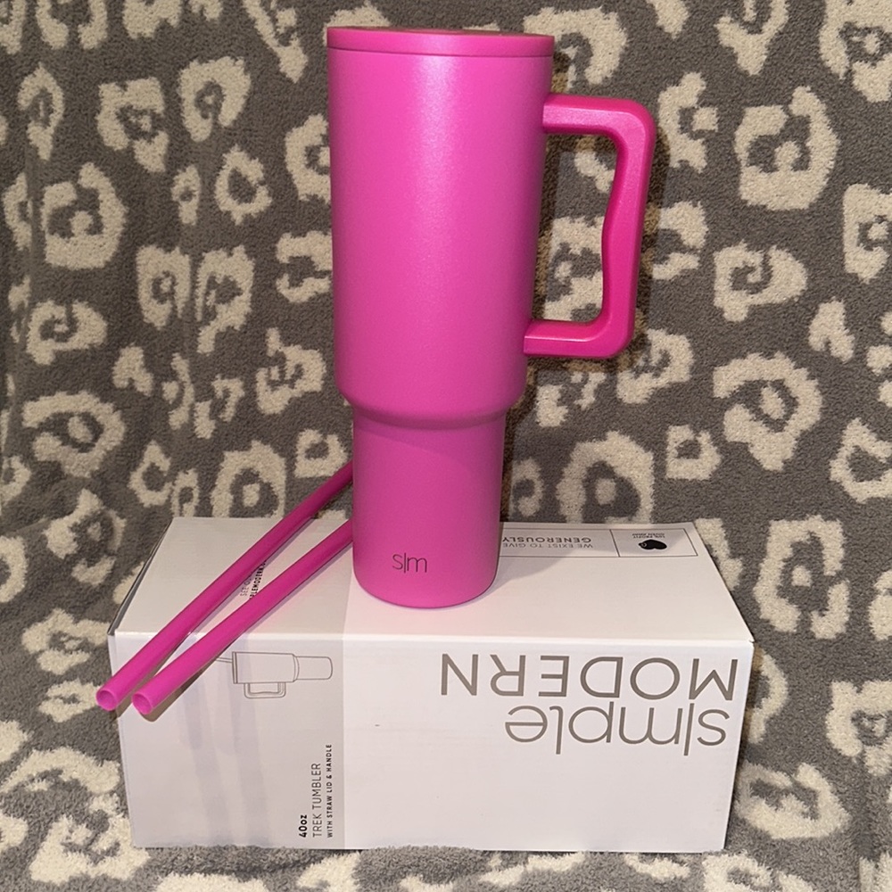 New Simple Modern TREK Tumbler 40oz in 😍 Raspberry Vibes 😍